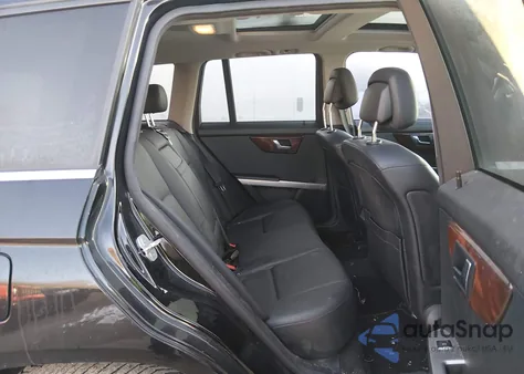 2010 Mercedes-Benz Glk 350 4Matic z USA, uszkodzony, nr VIN WDCGG8HB2AF381566